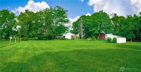1938 S Burnett Rd, Springfield, OH 45505 photo 8