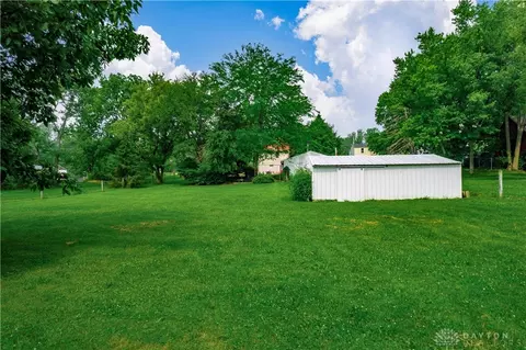 1938 S Burnett Rd, Springfield, OH 45505 photo 7