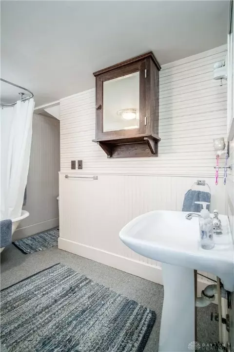 1938 S Burnett Rd, Springfield, OH 45505 photo 32
