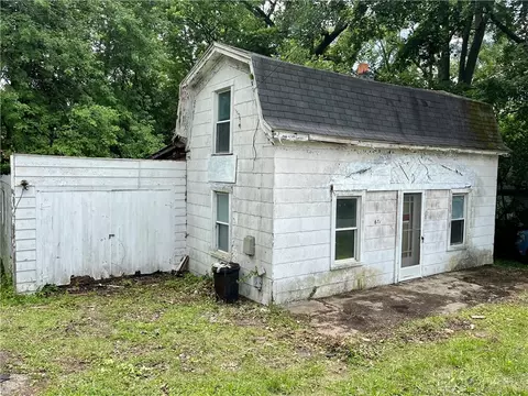 671 Dowdell Ave, Xenia, OH 45385