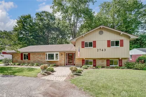 2743 Crone Rd, Dayton, OH 45434