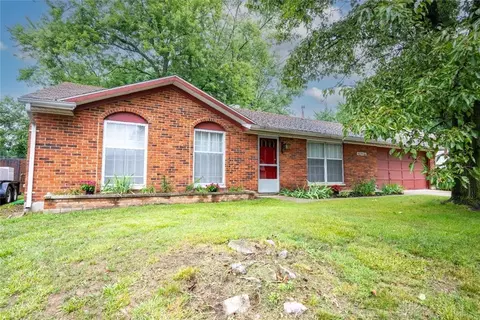 370 Tamarack Trl, Springboro, OH 45066
