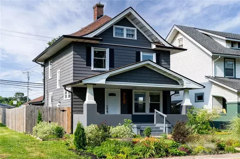 2412 Blanchard Ave, Moraine, OH 45439
