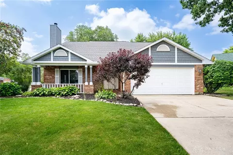 6630 Loblolly Dr, Huber Heights, OH 45424