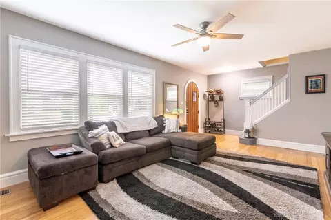 7033 Hamilton Ave, Cincinnati, OH 45231 photo 4
