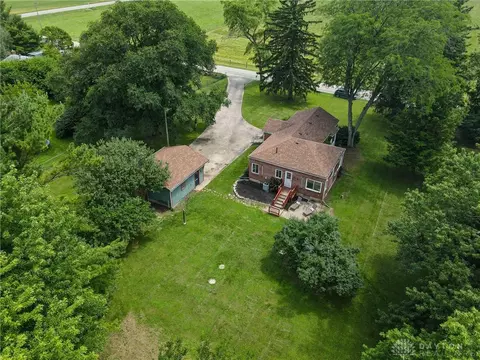 88 W Jackson Rd, Springfield, OH 45502 photo 4