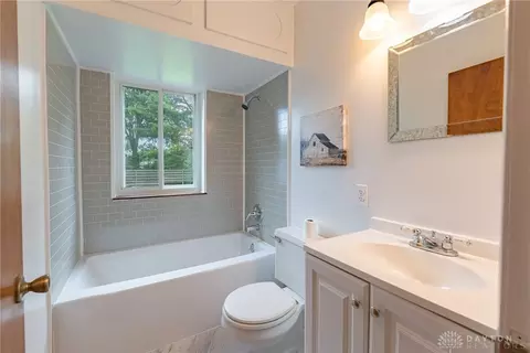 88 W Jackson Rd, Springfield, OH 45502 photo 14