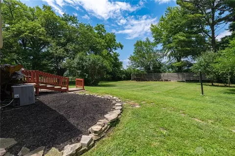 88 W Jackson Rd, Springfield, OH 45502 photo 23