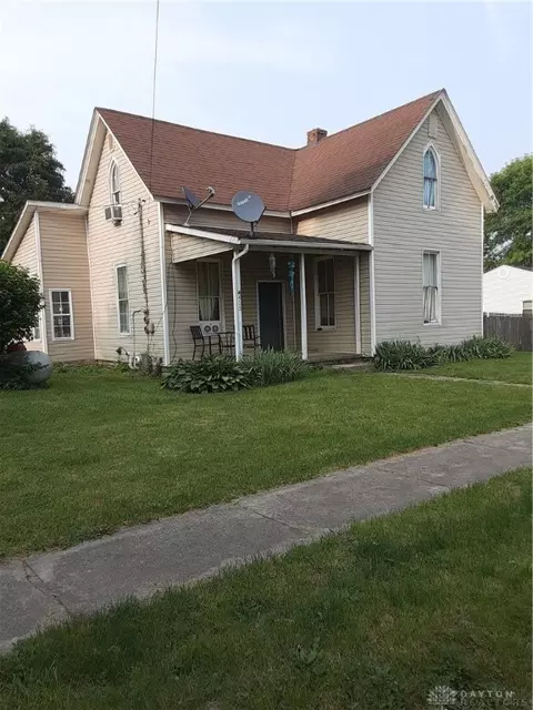 433 Main St, Harveysburg, OH 45032
