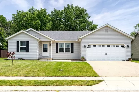 214 Fence Row Ln, South Charleston, OH 45368