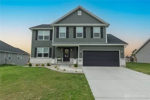 113 Union Crossing Dr, Carlisle, OH 45005