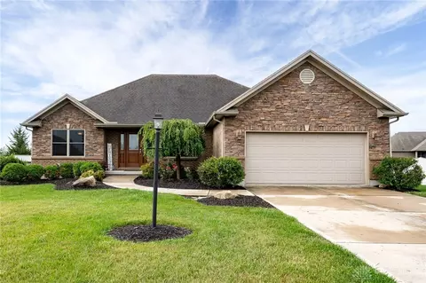 107 Hickory Pointe Dr, Germantown, OH 45327