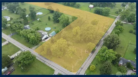 7998 Lower Miamisburg Rd, Miamisburg, OH 45342