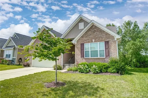4012 Forestedge St, Tipp City, OH 45371