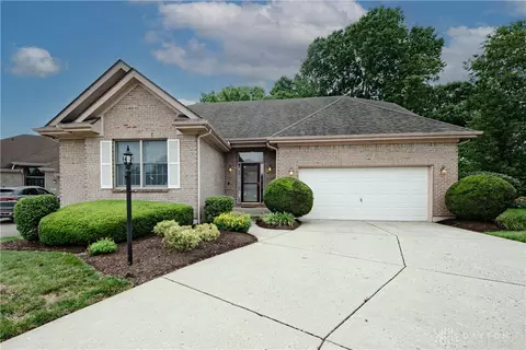 55 Heather Glen Ct, Springboro, OH 45066