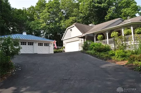 506 W Alkaline Springs Rd, Vandalia, OH 45377