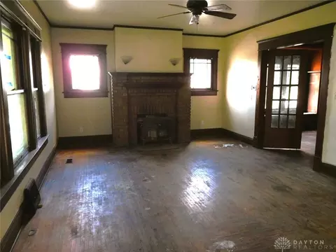 411 E Cassilly St, Springfield, OH 45503 photo 8