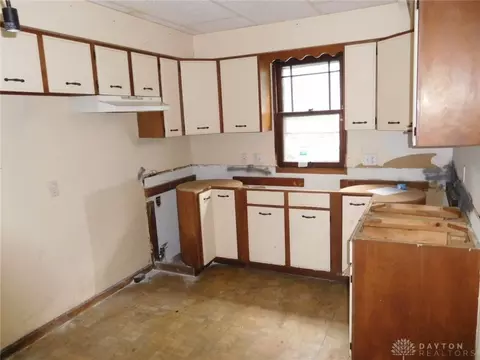 411 E Cassilly St, Springfield, OH 45503 photo 12