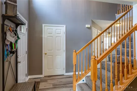 117 Barnside Dr, Union, OH 45322 photo 2
