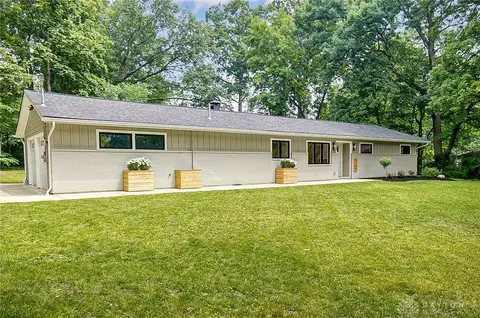 3708 Winston Churchill Dr, Dayton, OH 45432