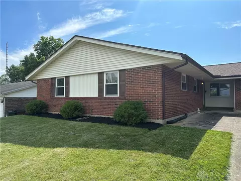 1363 Robinson Dr, Fairborn, OH 45324