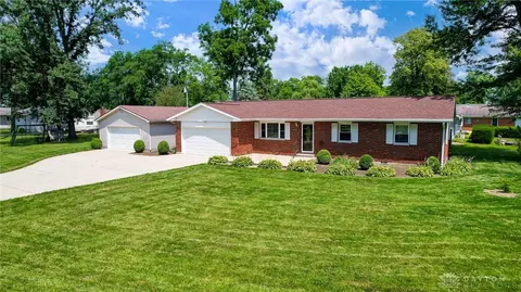 4510 Comanchee Trl, Jamestown, OH 45335