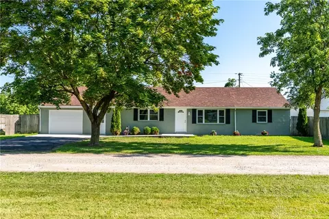 205 Park Ln, Verona, OH 45378