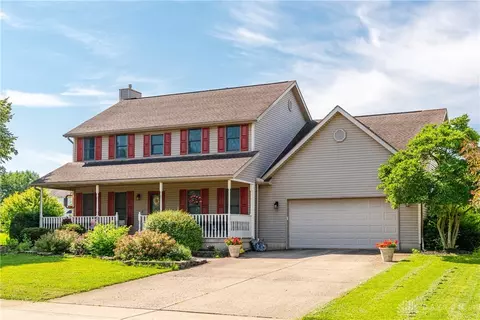 800 Charrington Way, Tipp City, OH 45371