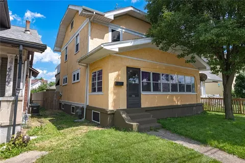 718 Troy St, Dayton, OH 45404