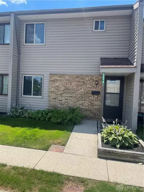 3230 Gambit Sq, Dayton, OH 45449