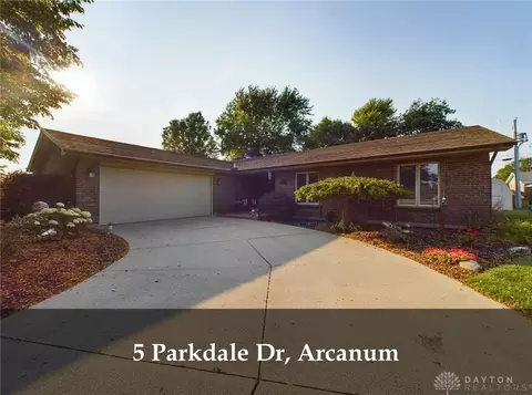 5 Parkdale Dr, Arcanum, OH 45304