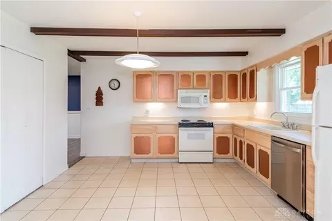 313 E Franklin St, Centerville, OH 45459 photo 10