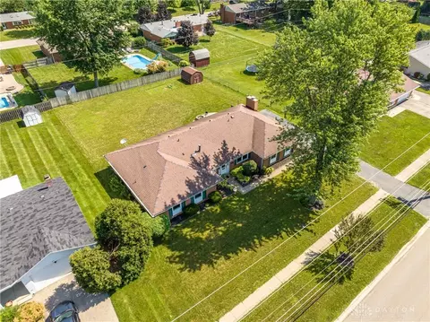 313 E Franklin St, Centerville, OH 45459 photo 28