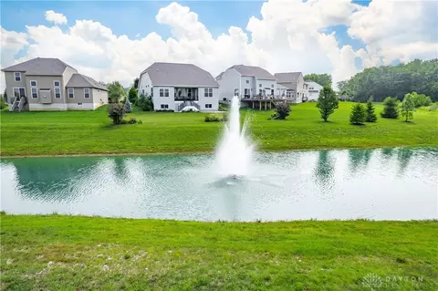 1089 Bluffview Dr, Fairborn, OH 45324 photo 8