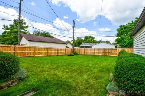 2413 Olson Dr, Kettering, OH 45420 photo 28
