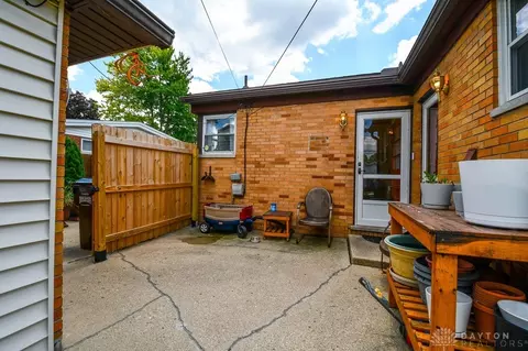2413 Olson Dr, Kettering, OH 45420 photo 27