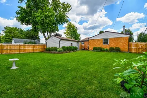 2413 Olson Dr, Kettering, OH 45420 photo 29