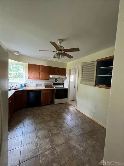 2400 Olson Dr, Kettering, OH 45420 photo 7