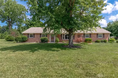 409 Ryland Ct, Washington Township, OH 45459