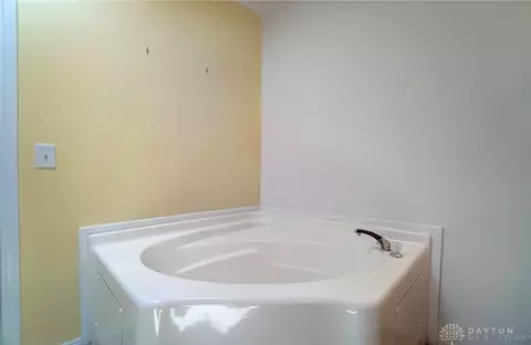 51 Apple Hl, Springfield, OH 45502 photo 22