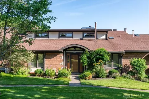 7069 Fallen Oak, Dayton, OH 45459
