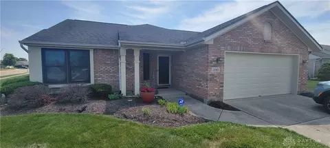 1790 Brandonhall Dr, Miamisburg, OH 45342