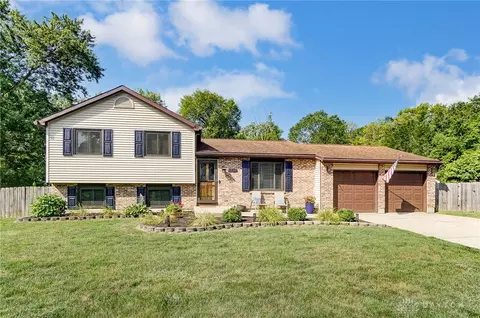 1537 Justin Ct, Bellbrook, OH 45305