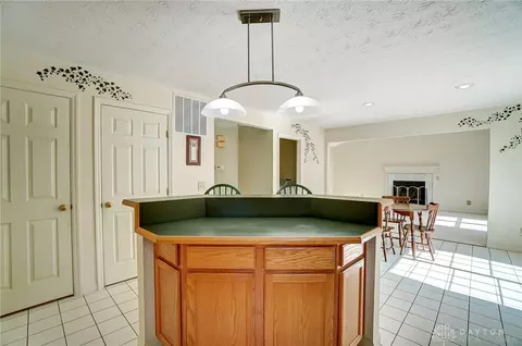 8156 Julian Pl, Centerville, OH 45458 photo 12