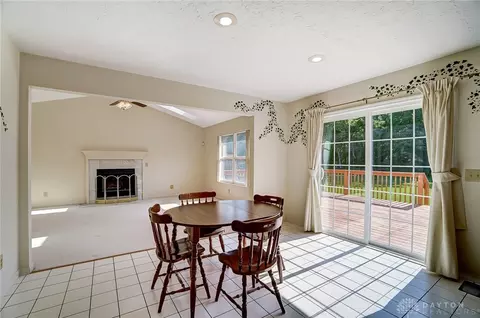 8156 Julian Pl, Centerville, OH 45458 photo 13