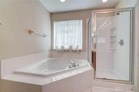 8156 Julian Pl, Centerville, OH 45458 photo 24