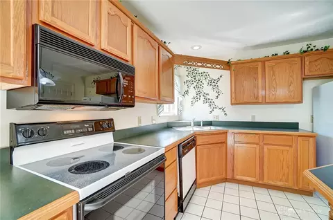 8156 Julian Pl, Centerville, OH 45458 photo 8
