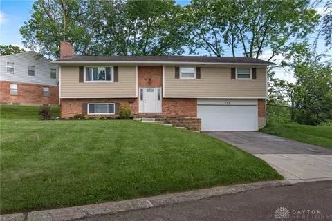 772 Eagledale Cir, Kettering, OH 45429