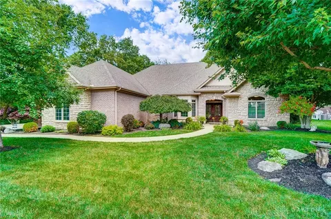 530 N Hills Blvd, Springboro, OH 45066