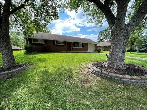 4509 Henrich Dr, Kettering, OH 45429 photo 3